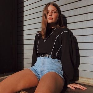 Meet your Posher, Alexia